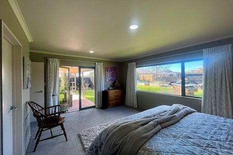 Photo of property in 7 Belgrove Drive, Waipukurau, 4200