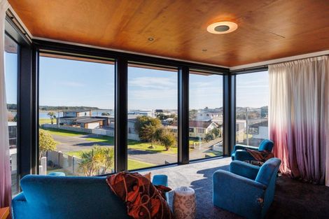 Photo of property in 6 Dawson Street, Foxton Beach, Foxton, 4815