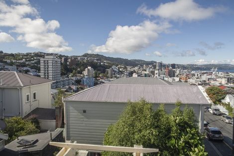 Photo of property in 72 Thompson Street, Mount Cook, Wellington, 6011
