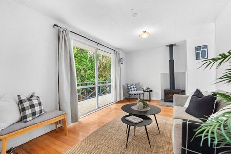 Photo of property in 2 Nikau Place, Parahaki, Whangarei, 0112