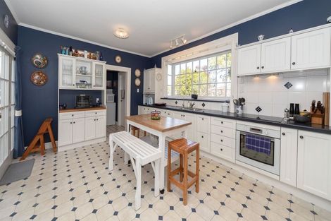 Photo of property in 27 Pukepapa Road, Marton, 4710