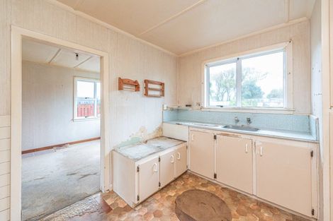 Photo of property in 38 Cornfoot Street, Castlecliff, Whanganui, 4501