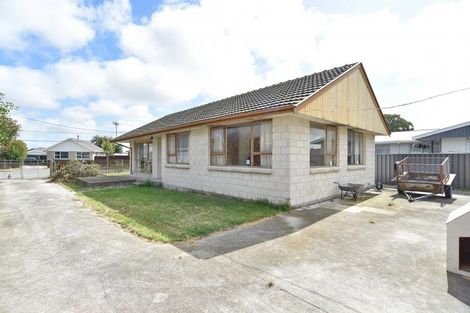 Photo of property in 14 Ruru Road, Linwood, Christchurch, 8062