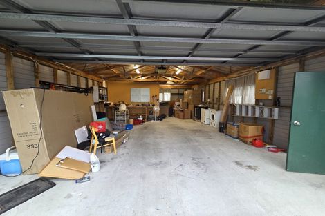 Photo of property in 13 Alton Grove, Masterton, 5810