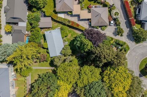 Photo of property in 24 Heuchan Lane, Wanaka, 9305