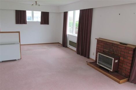Photo of property in 17 Robertson Street, Elderslea, Upper Hutt, 5018