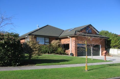 Photo of property in 16 Montana Way, Milson, Palmerston North, 4414