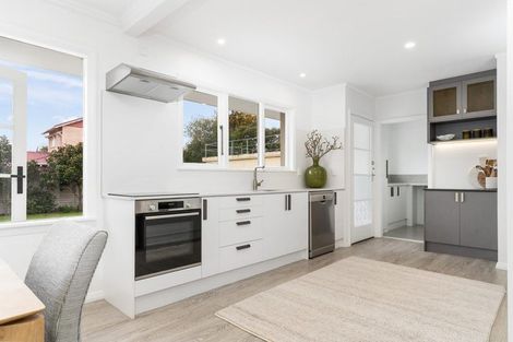 Photo of property in 144 Wairakei Road, Bryndwr, Christchurch, 8053