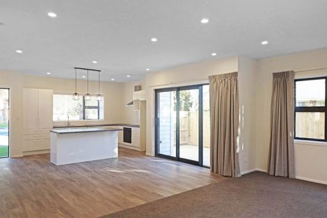 Photo of property in 1/1105 Fergusson Drive, Clouston Park, Upper Hutt, 5018