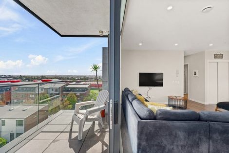 Photo of property in 111 Princes Street, Waikari, 7420