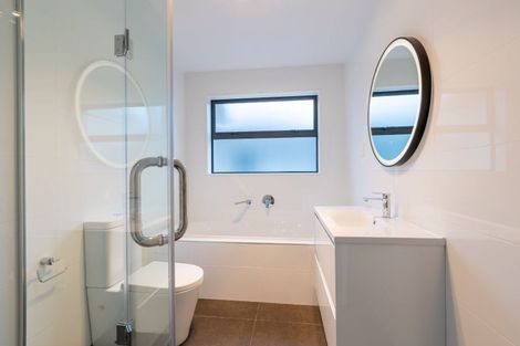 Photo of property in 29 Toanui Road, Hobsonville, Auckland, 0616