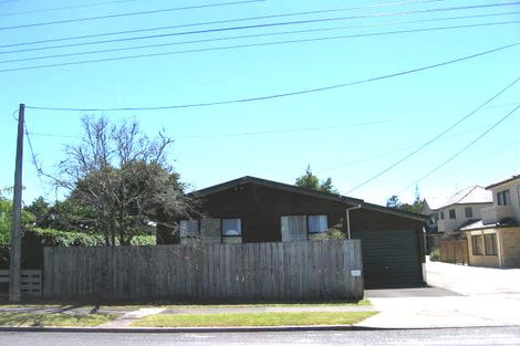 Photo of property in 1/160 Nile Road, Milford, Auckland, 0620