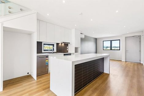 Photo of property in 38 Farranfore Road, Opaheke, 2113