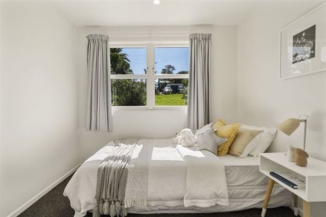 Photo of property in 132 Lancaster Road, Beach Haven, Auckland, 0626