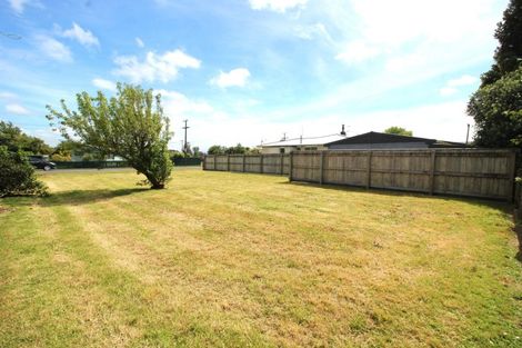 Photo of property in 17 Bowen Street, Woodville, 4920