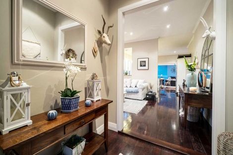 Photo of property in 41 Seaview Avenue, Northcote, Auckland, 0627
