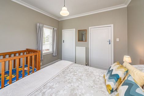 Photo of property in 2 Kent Road, Saint Johns Hill, Whanganui, 4501