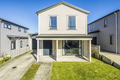 Photo of property in 5 Kuparu Street, Weymouth, Auckland, 2103