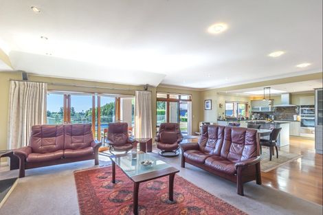 Photo of property in 40 Manakau Heights Drive, Manakau, Otaki, 5583