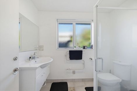 Photo of property in 62c Withells Road, Avonhead, Christchurch, 8042