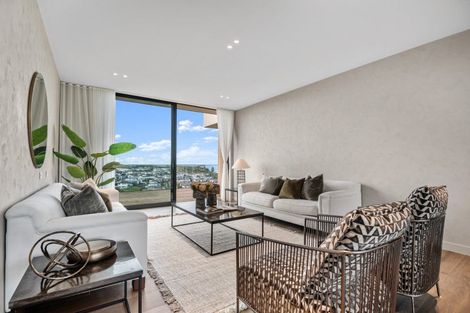 Photo of property in 15 Ridgelea Road, Long Bay, 0792