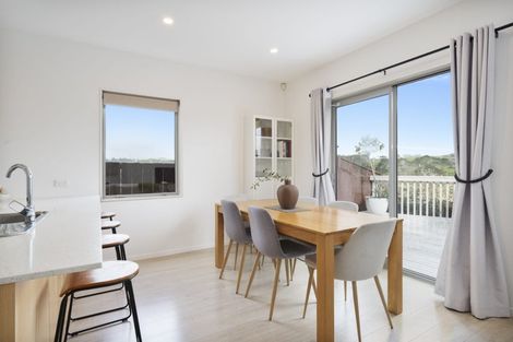 Photo of property in 103 Waekahu Road, Westgate, Auckland, 0814