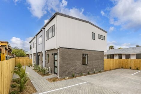 Photo of property in 14d Durham Street, Te Atatu Peninsula, Auckland, 0610