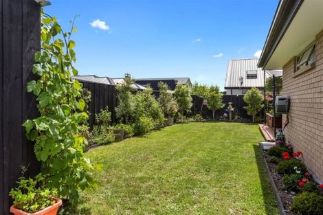 Photo of property in 215 Highsted Road, Casebrook, Christchurch, 8051