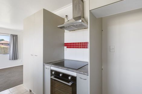 Photo of property in 18 Peninsula Road, Mangere, Auckland, 2022