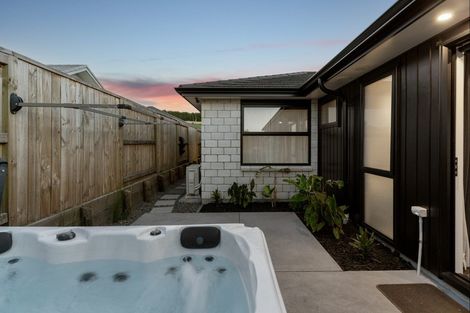 Photo of property in 1 Whakaturou Crescent, Pyes Pa, Tauranga, 3112