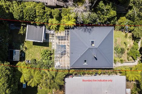 Photo of property in 65 Airlie Road, Plimmerton, Porirua, 5026