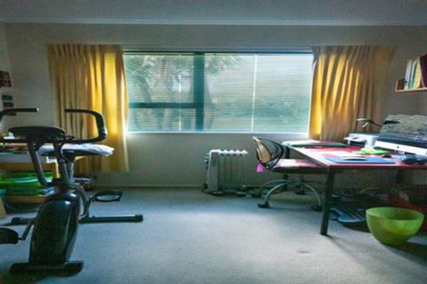 Photo of property in 8 Kauri Drive, Waiuku, 2123