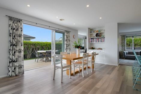 Photo of property in 106 Amesbury Drive, Churton Park, Wellington, 6037