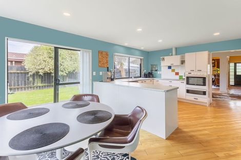 Photo of property in 21 Kanawa Street, Waikanae, 5036