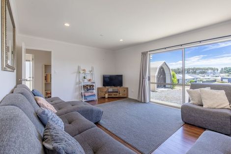 Photo of property in 153 Parekaawa Drive, Motuoapa, Turangi, 3382