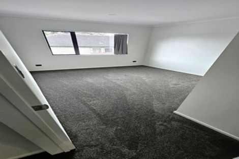 Photo of property in 425f Great South Road, Opaheke, 2113