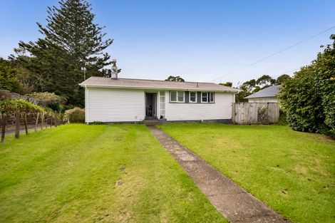 Photo of property in 13 Wiremu Place, Blagdon, New Plymouth, 4310