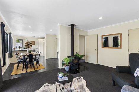 Photo of property in 30 Silvan Place, Bell Block, New Plymouth, 4312