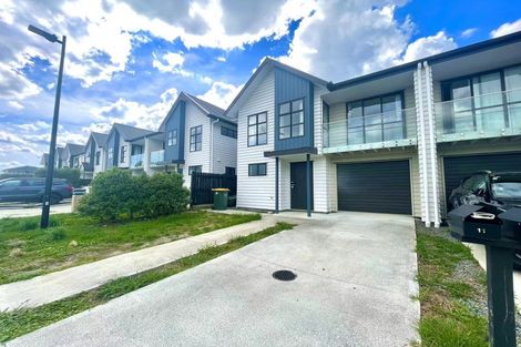 Photo of property in 11 Irving Place, Hobsonville, Auckland, 0616