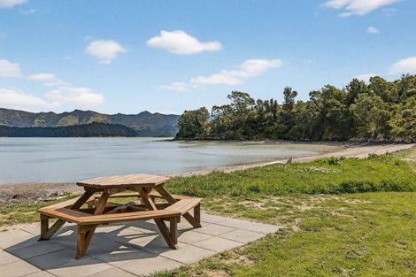 Photo of property in 393 Marine Drive, Charteris Bay, Governors Bay, 8971