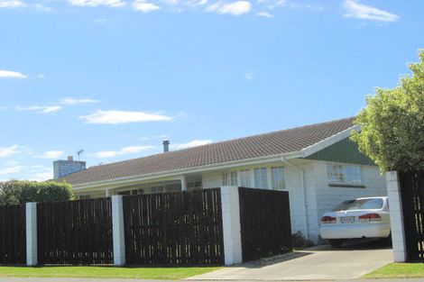 Photo of property in 8 Gibbs Drive, Woodend, 7610