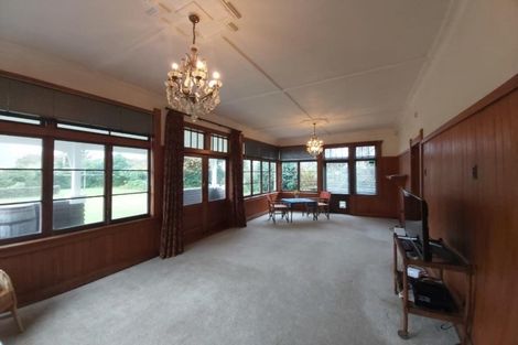 Photo of property in 35 Victoria Street, Hawera, 4610