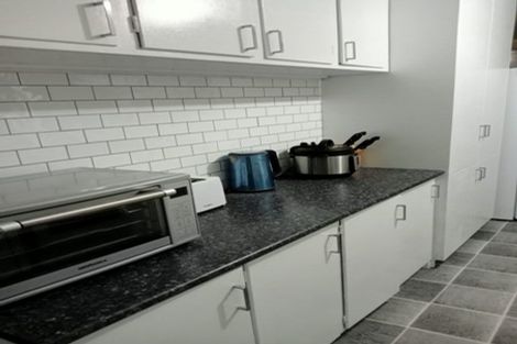 Photo of property in 11 Iredale Road, Hawera, 4610