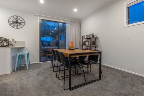 Photo of property in 3a Koreke Close, Kenepuru, 5022