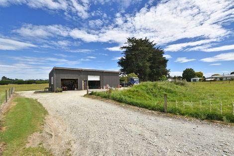 Photo of property in 176 Seaward Road, Edendale, 9825