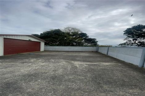 Photo of property in 34 Beauzami Crescent, Ascot Park, Porirua, 5024