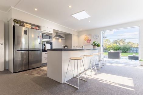 Photo of property in 49 Donovan Road, Paraparaumu Beach, Paraparaumu, 5032