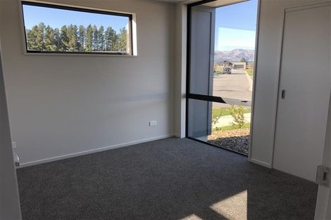 Photo of property in 9 Merivale Avenue, Wanaka, 9305