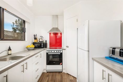 Photo of property in 25 Clearview Heights, Ranui, Auckland, 0612