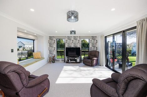 Photo of property in 166 Pharazyn Street, Feilding, 4702